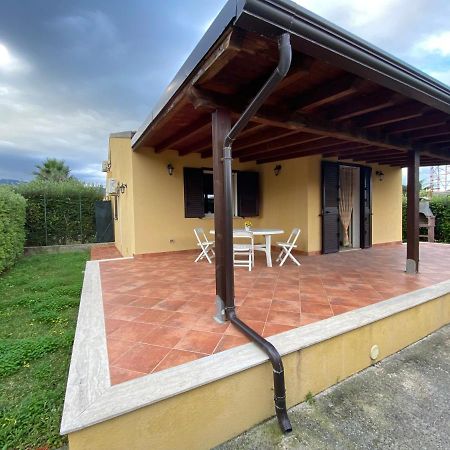 Villa Indipendente Le Coccinelle Beach Mare Piscina A 250 Mt Dal Mare Con Servizio Di Piscina A 400 Mt 12 K Da Cefalu Campofelice di Roccella Kültér fotó
